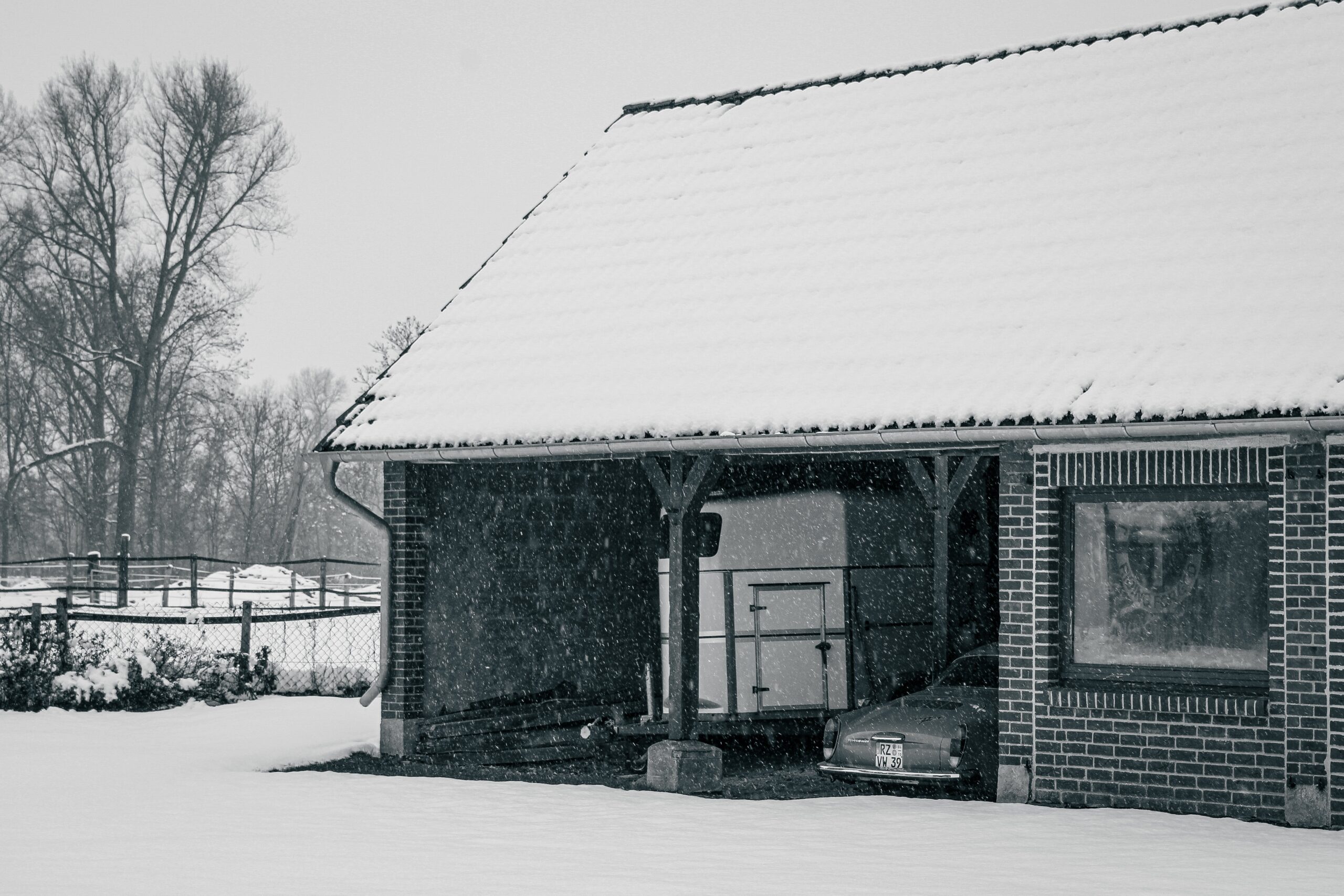 Maintenance Tips for Your Garage Door This Winter